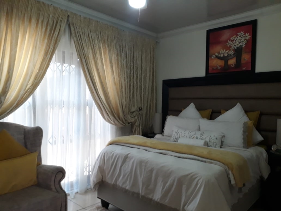 3 Bedroom Property for Sale in Rustenburg North North West